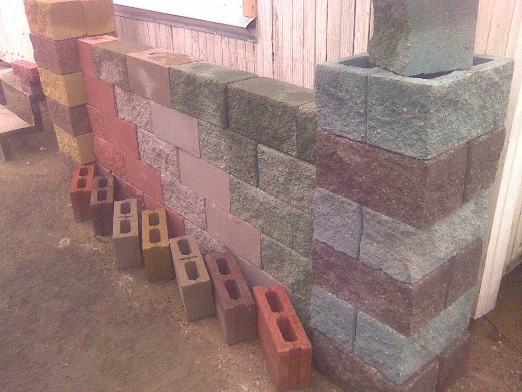 Блоки цементно-песчаные